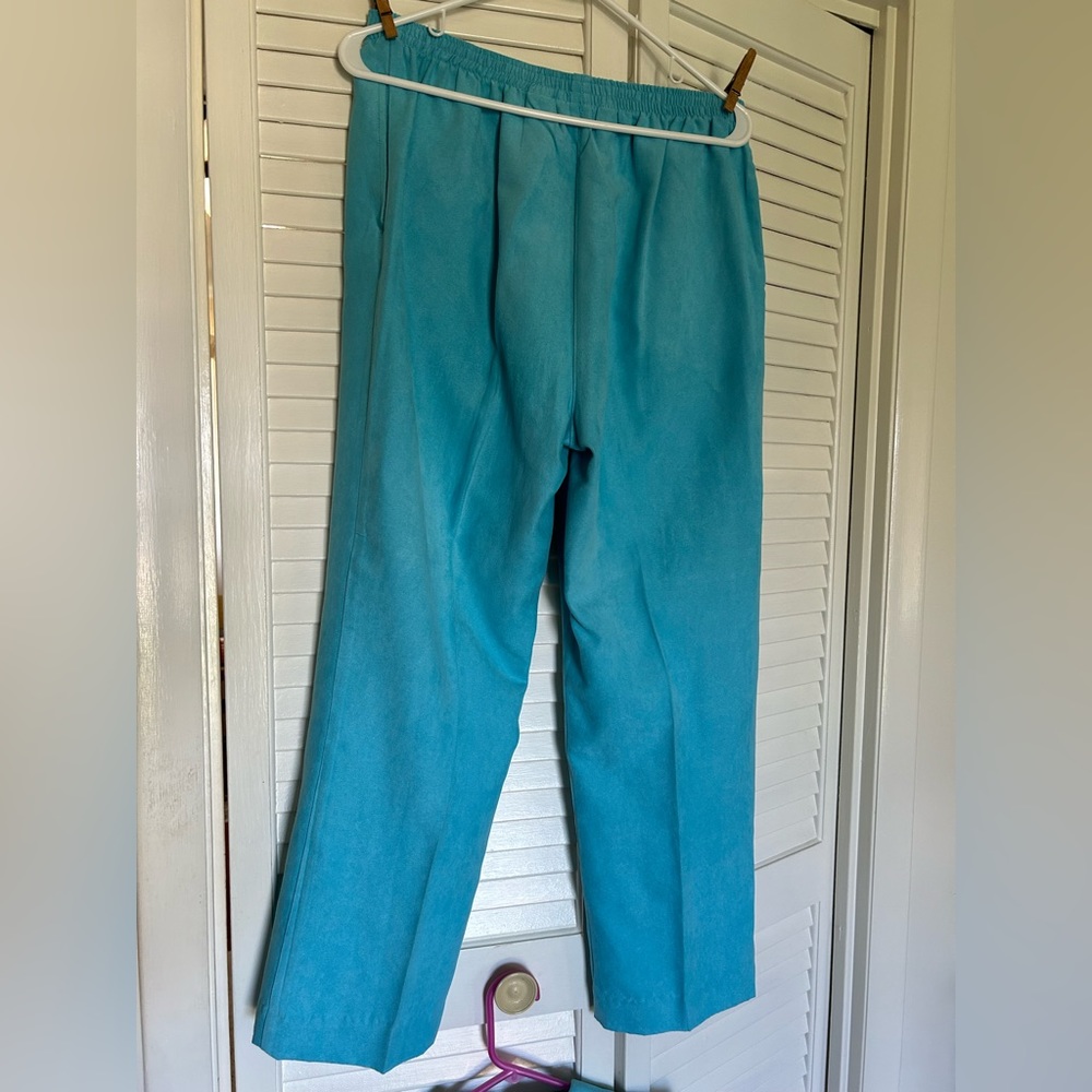 Women’s Drapers & Damons Aqua 2 piece Jacket and Pants Pantsuit Size Medium - Picture 6 of 7